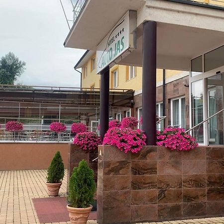 Hotel Auto Jas Nitra Esterno foto