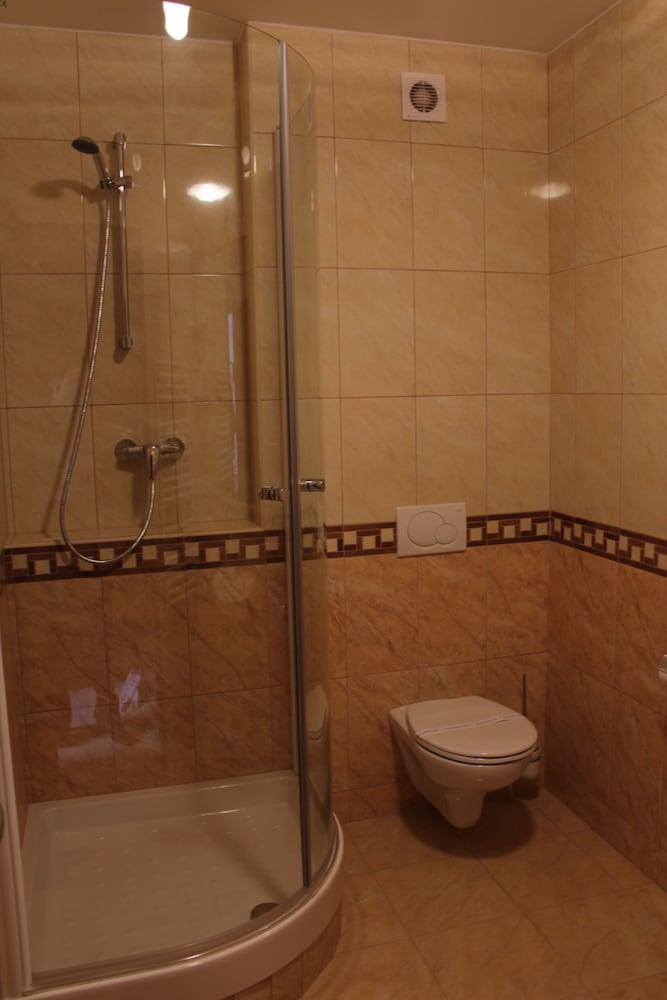 Hotel Auto Jas Nitra Esterno foto